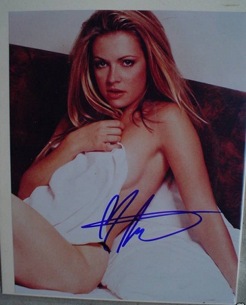 Melissa Joan Hart Signed Photograph w/ EAC COA