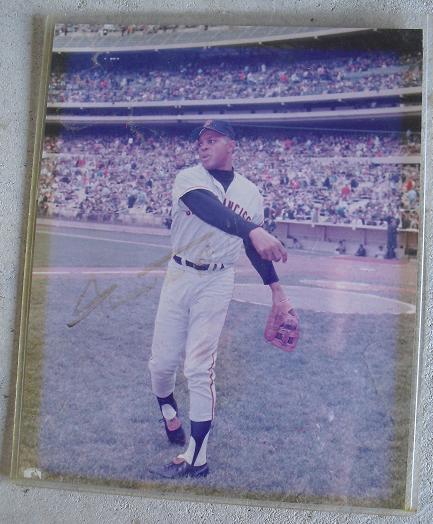 Autographed Willie Mays 8x10 Photograph