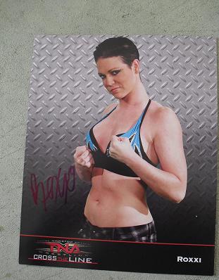Autographed WWF WWE TNA Diva Roxxi Photograph