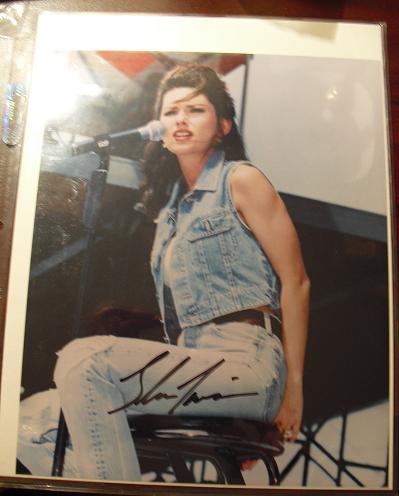Signed Shania Twain 8x10 Photograph