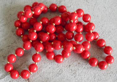 Vintage Retro Long Red Beaded Necklace