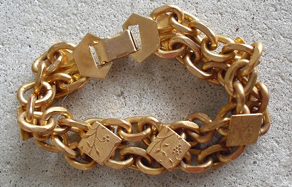 Vintage Costume Gold Tone Metal Bracelet