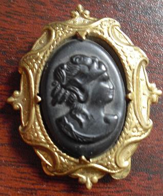 Vintage Gold Tin Plastic Cameo Broach Pinback