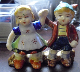 Vintage Ceramic Occupied Japan Figurine - Boy and Girl