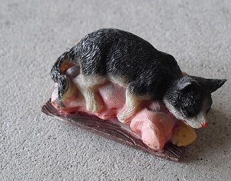 Modern Resin Sleeping Cat Figurine