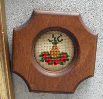 Small Vintage Needlework Framed - Pineapple