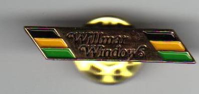 Gold Tone MEtal Pinback Willmar Windows