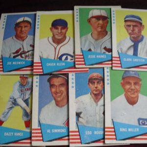 Lot of 8 1961 Fleer Baseball Greats Cards