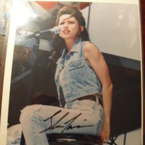 Signed Shania Twain 8x10 Photograph