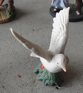 Vintage Bisque Dove Bird Figurine 2 1/2" Tall