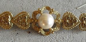 Modern Gold Tone Metal with Faux Pearl Broach