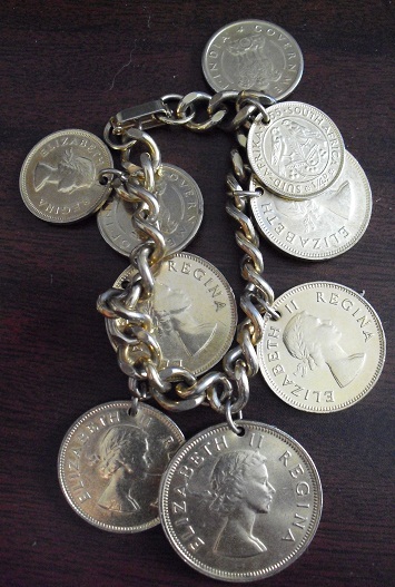 Unusual Gold South Africa Coins Bracelet « whybidmore.com