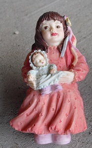 Resin Artisan Flair Dollhouse Figurine Girl with Doll