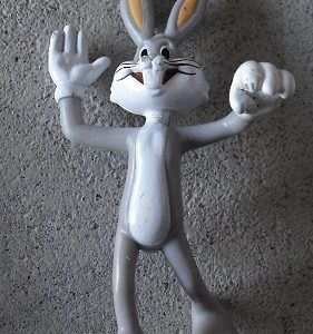 1989 Vinyl Bugs Bunny Figurine 3 1/4" Tall