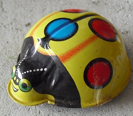 Vintage JAPAN Tin Friction Beatle Bug