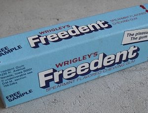 Unusual Vintage Large Cardboard Freedent Gum Advertising Box