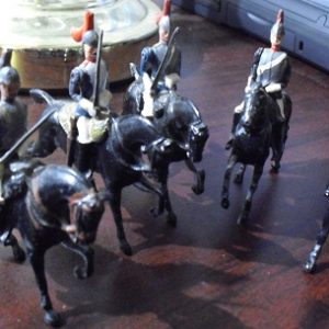 Lot of 5 Vintage Metal ENGLAND Toy Horses with Soldiers