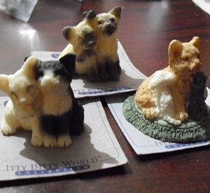 Lot of 3 Itty Bitty World Cat Figurines