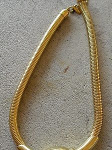 Beautiful Gold Tone Metal Monet Fancy Necklace