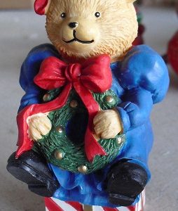 Heavy Resin Teddy Bear on Gift Ornament