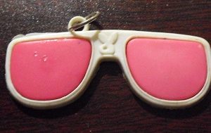 Retro Plastic Pink Sunglasses Pendant