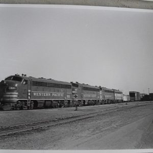 Train 8x10 Photograph Western Pacific 921 Locomotive on Tracks