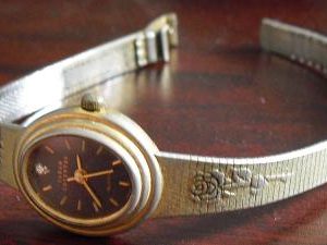 Vintage Womens Watch Sarah Coventry Used