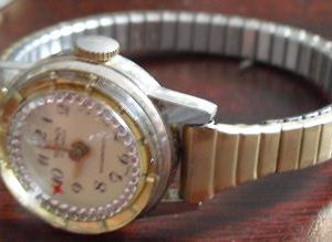 Vintage Sparky's 17 Jewels Gold Tone Ladies Watch